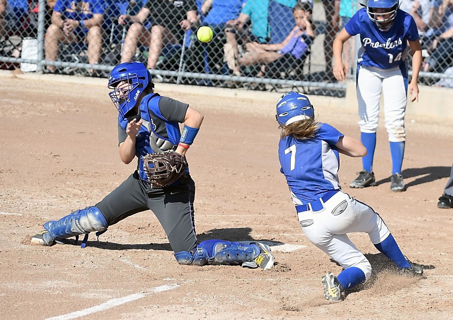 Le Sueur-Henderson softball v. Thief River Falls 3